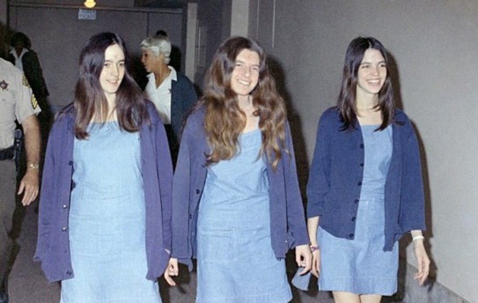 Manson'ın muritlerinden Susan Atkins, Patricia Krenwinkel ve Leslie Van Houten de idam cezasına çarptırılmıştı.
